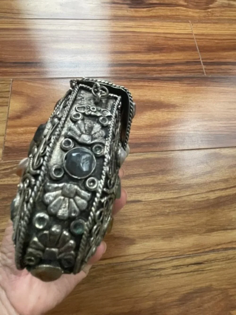 The Vintage Sajai Filigree Metal Purse with Agate Stones is a handcrafted piece